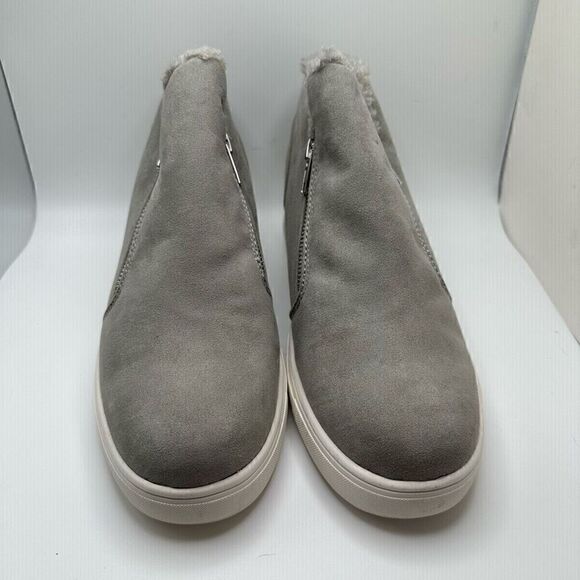 CUSHIONAIRE Women's Cozy Hidden Wedge Sneaker 11 GRAY - Picture 2 of 7